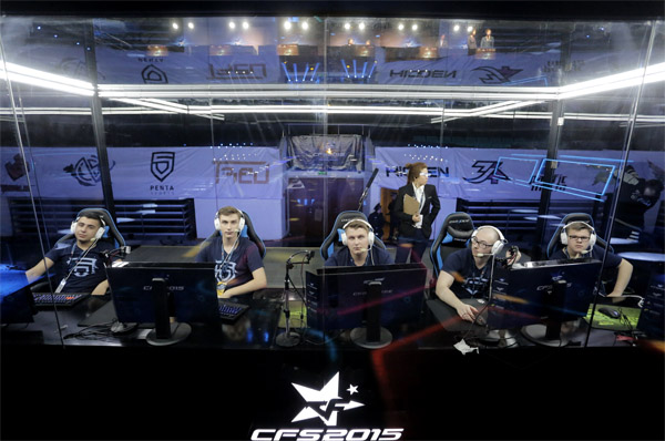 他与其他篮 他与其他篮