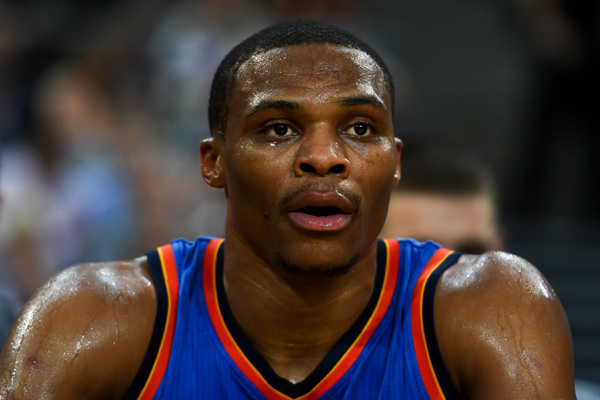 库里在防守 库里在防守