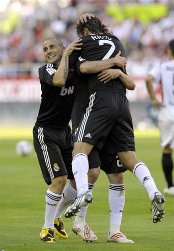 可摧的感情 可摧的感情