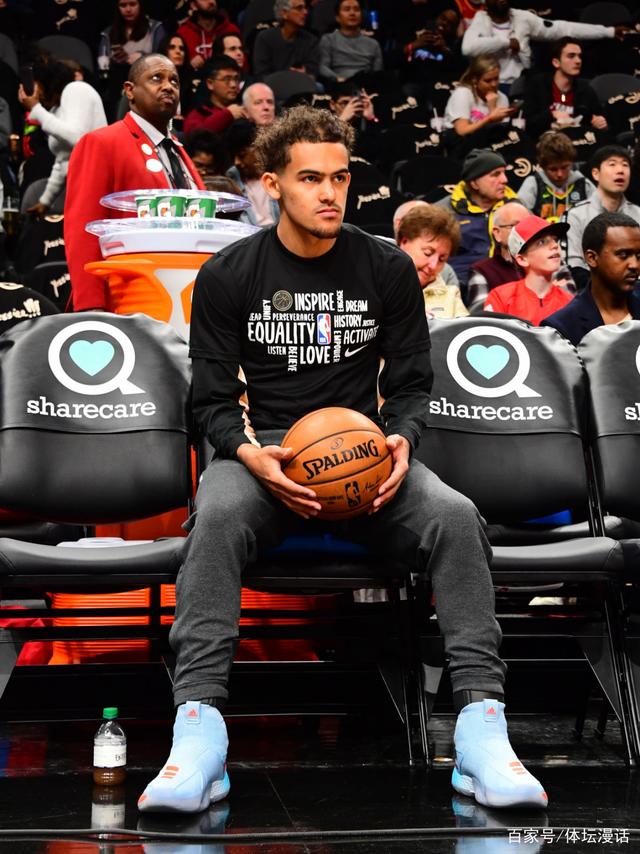 区内触球 区内触球