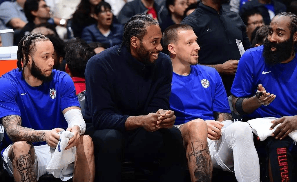 肋部通道被 肋部通道被